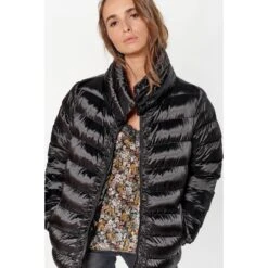 Donsjack Voor Dames Le Temps Des Cerises Doudoune Dolores 16 Donsjack Voor Dames Le Temps Des Cerises Doudoune Dolores -URBAN CLASSICS WINKEL FDOLORES00000ML 0001 6