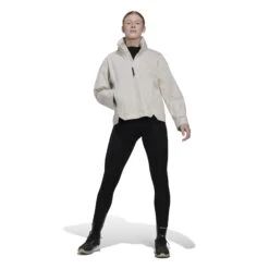 Waterdicht Damesjack Adidas Terrex Traveer Rain.Rdy -URBAN CLASSICS WINKEL adidas hg6018 6 apparel on model walking view white