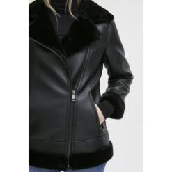 Leren Jas Voor Vrouwen B.young Casmin -URBAN CLASSICS WINKEL b young 20813404 200451 3