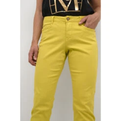 Damesjeans In Keperstof Cream Ann Coco Fit -URBAN CLASSICS WINKEL cream 10612252 140647 5