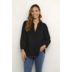 Vrouwenblouse CULTURE Betty 13 Vrouwenblouse CULTURE Betty -URBAN CLASSICS WINKEL culture 50110244 500012 5