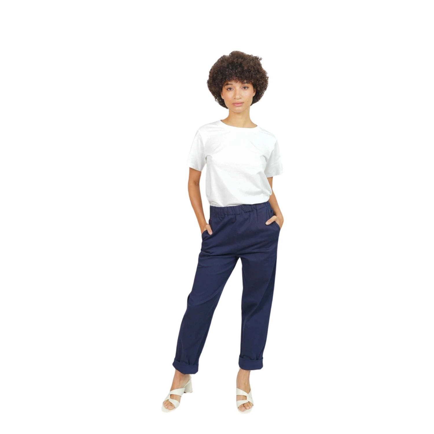 Dames Marineblauwe Stretch Katoenen Comfort Mom Jeans F.A.M. Paris France 1 Dames Marineblauwe Stretch Katoenen Comfort Mom Jeans F.A.M. Paris France