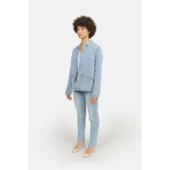 Blauw Denim Damesjack Van Stretchkatoen F.A.M. Paris Vivian -URBAN CLASSICS WINKEL f a m paris lv 41 ci light blue 2