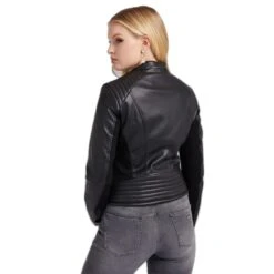 Leren Jas Voor Vrouwen Guess New Fiammetta 8 Leren Jas Voor Vrouwen Guess New Fiammetta -URBAN CLASSICS WINKEL guess w2yl19 we480 jblk 3