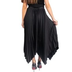 Plooirok Voor Dames Guess Gaia -URBAN CLASSICS WINKEL guess w3yd84 wfju0 jblk jet black a996 2