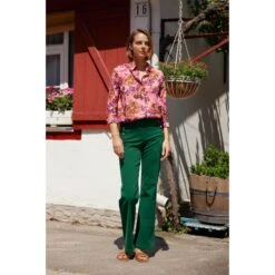 LA PETITE ETOILE Vrouwenblouse La Petite Étoile Isla 7 LA PETITE ETOILE Vrouwenblouse La Petite Étoile Isla -URBAN CLASSICS WINKEL la petite etoile isla rose p5