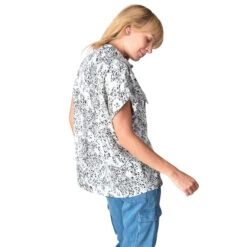 Dameshemd Met Korte Mouwen Le Temps Des Cerises Dahlia 10 Dameshemd Met Korte Mouwen Le Temps Des Cerises Dahlia -URBAN CLASSICS WINKEL le temps des cerises fdahlia000000sm 0432 6