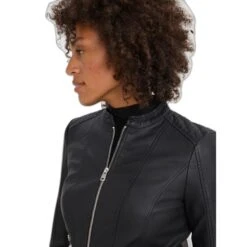 Leren Jas Voor Vrouwen Vero Moda Khloefavo 22 9 Leren Jas Voor Vrouwen Vero Moda Khloefavo 22 -URBAN CLASSICS WINKEL vero moda 10274998 4028885 4